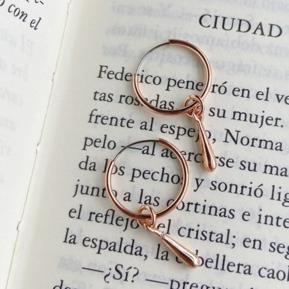 Alquimia Jewelry - CHARM ROSE GOLD MINI HOOPS